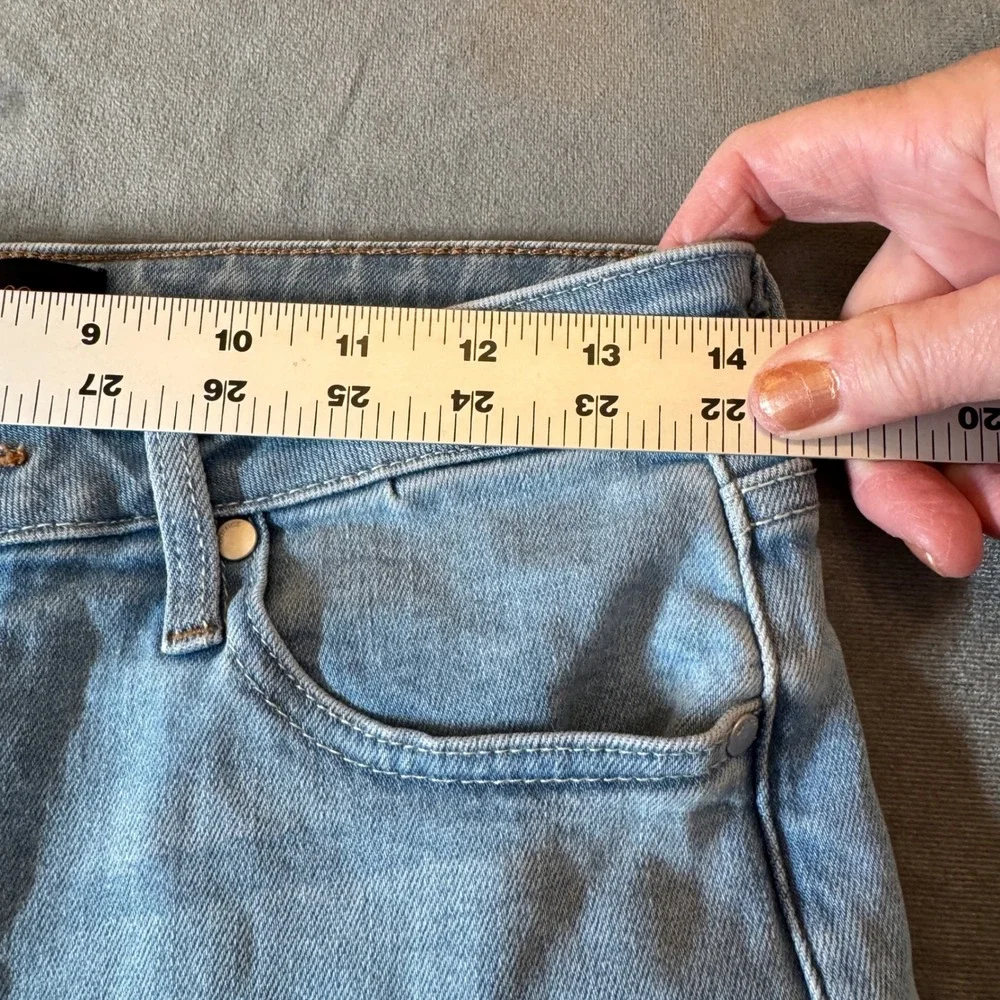 Quince Womens Denim Shorts Jorts 27 Blue Raw Hem Stretch Casual Minimalist Beach